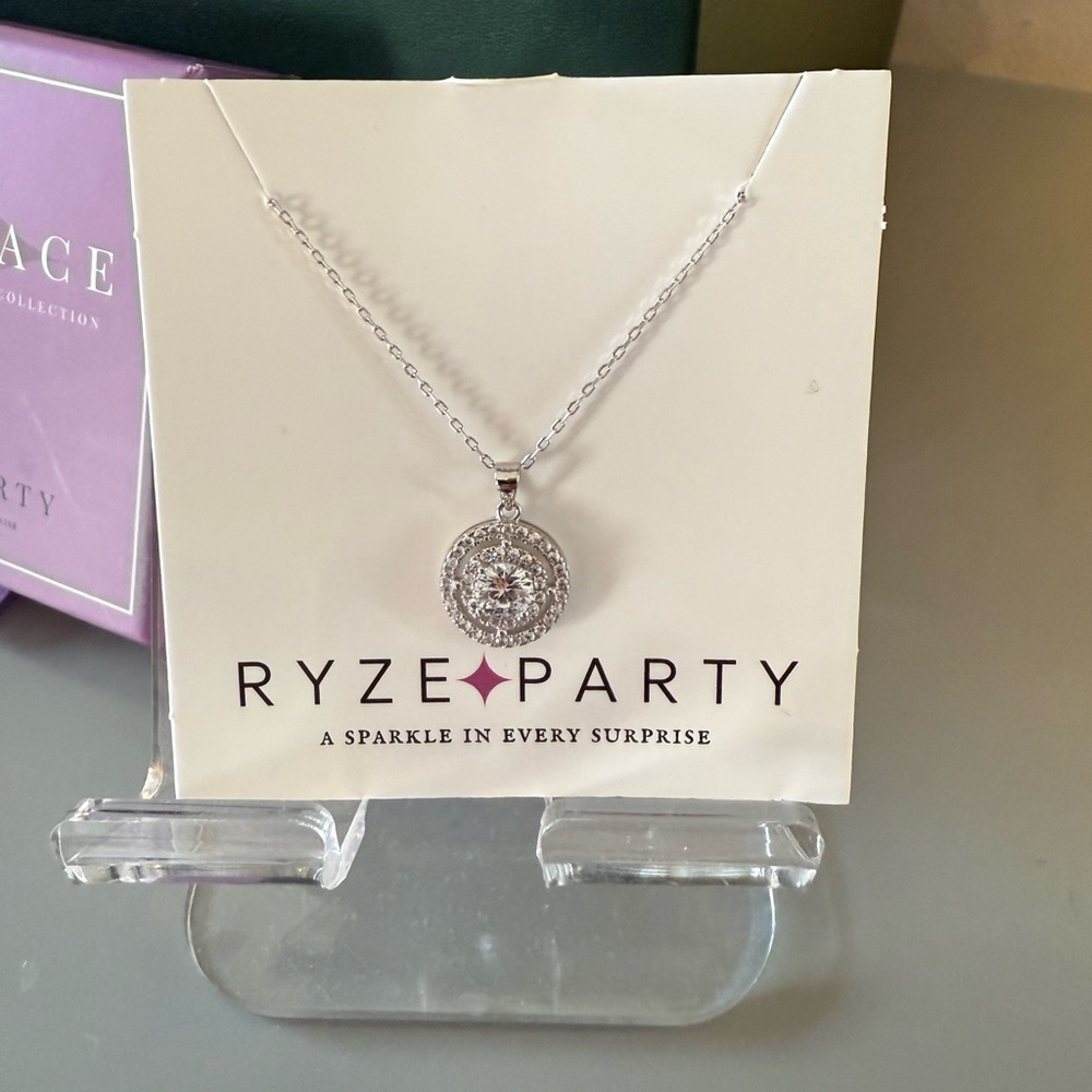 Ryze Sterling Silver White Frost CZ Pendant Necklace